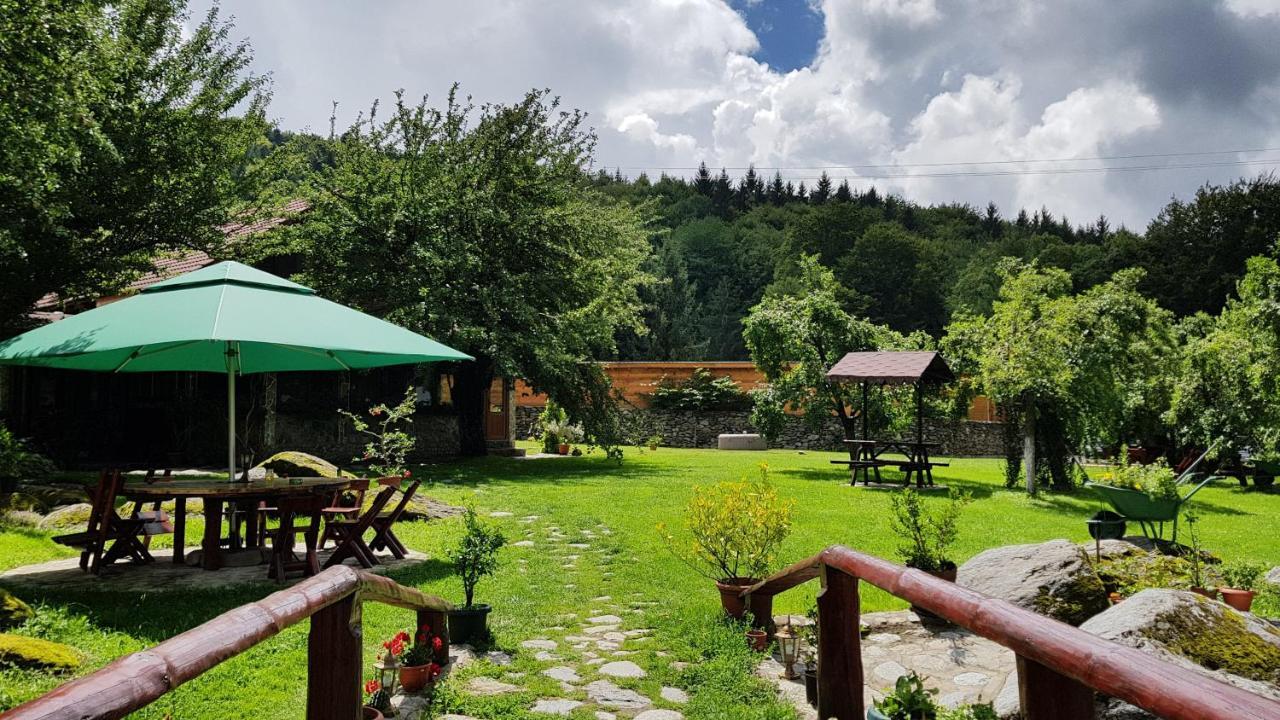 Villa Casa Bunicului à Vistisoara Extérieur photo
